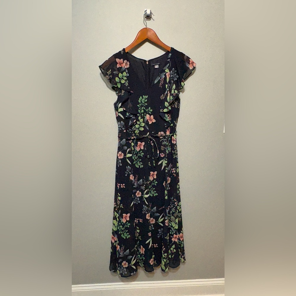 Tommy Hilfiger Floral Maxi Dress w/Material Belt Ruffle Cap Sleeve LIKE NEW!